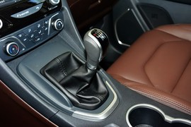 2016款海马V70 2.0L手动舒适型6座