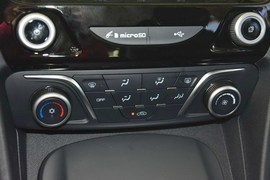 2016款海马V70 2.0L手动舒适型6座