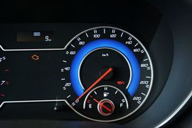 2016款海马V70 2.0L手动舒适型6座