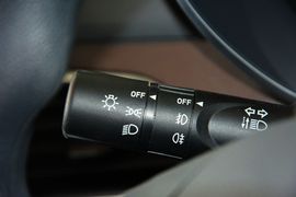 2016款海马V70 2.0L手动舒适型6座