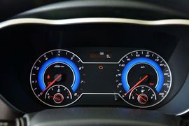 2016款海马V70 2.0L手动舒适型6座