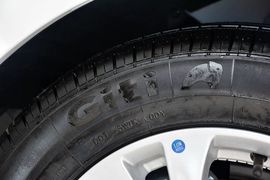 2016款海马V70 2.0L手动舒适型6座