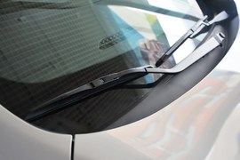 2016款海马V70 2.0L手动舒适型6座