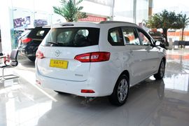 2016款海马V70 2.0L手动舒适型6座