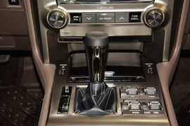   2015款雷克萨斯GX400豪华版