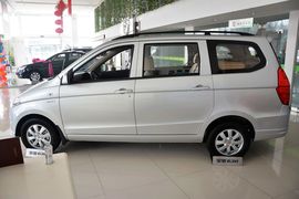 2014款五菱宏光S 1.5L手动标准型
