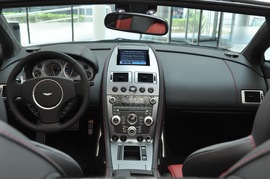   2010款阿斯顿马丁V8 Vantage敞篷版