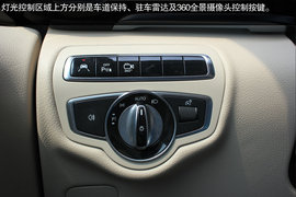   成都实拍福建奔驰V－Class