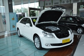   2010款一汽丰田皇冠2.5L Royal真皮天窗版