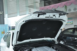   2010款一汽丰田皇冠2.5L Royal真皮天窗版