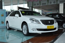   2010款一汽丰田皇冠2.5L Royal真皮天窗版
