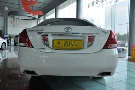   2010款一汽丰田皇冠2.5L Royal真皮天窗版