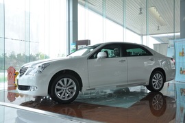   2010款一汽丰田皇冠2.5L Royal真皮天窗版