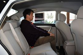   2016款东风风神A60 1.5L手动尊贵型