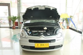   2008款毕加索2.0自动豪华型到店实拍