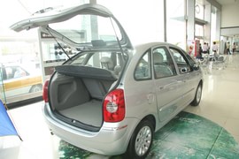   2008款毕加索2.0自动豪华型到店实拍