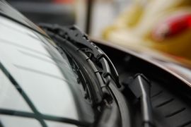 大众New Beetle 橘红 敞篷