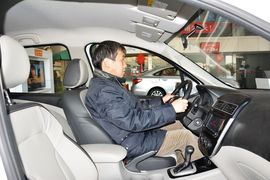   2016款东风风行景逸XV 1.6L CVT舒适型