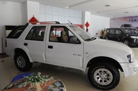   2010款陆风X6 2.0L超值版实拍