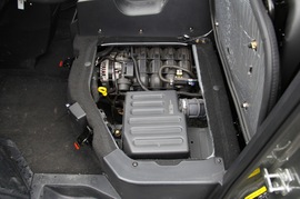   2016款北汽幻速H6 1.8L标准型厢式运输车M18A