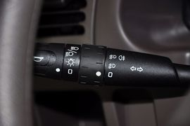 2010款雪铁龙爱丽舍两厢1.6X 手动标准型