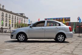   2011款雅绅特1.4GL 手动舒适型到店实拍