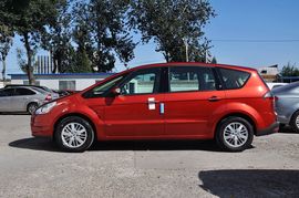   2008款福特麦柯斯S-MAX 2.3L旗舰型七座