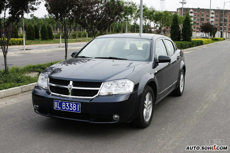 2008款道奇锋哲
