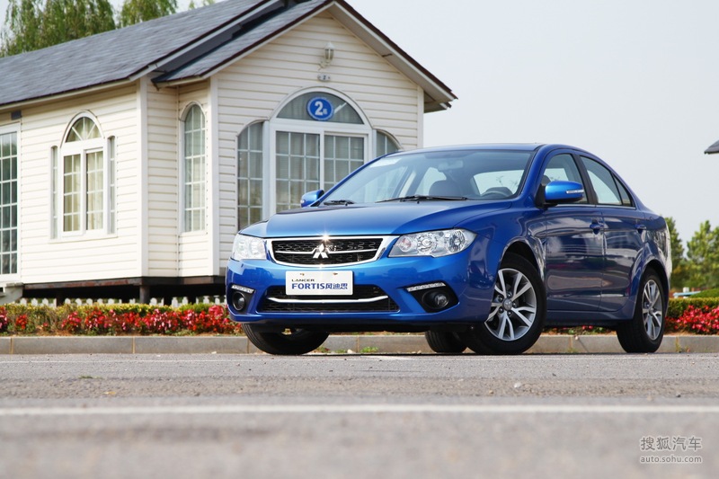 2013款三菱风迪思1.8l cvt大连试驾实拍