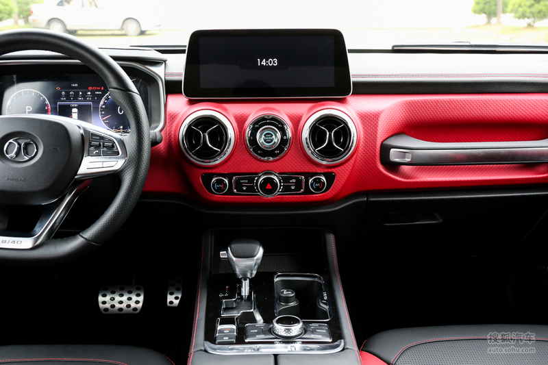 【 北京北京bj40图片】_黑色/红色_内饰_搜狐汽车网