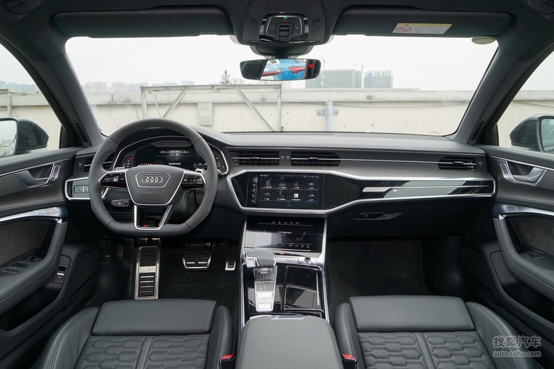 2021款奥迪rs640tavant