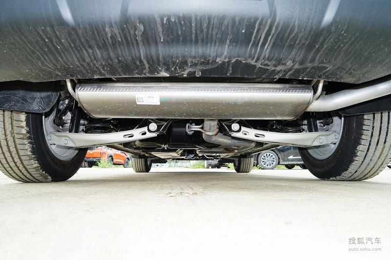 2021款雪佛兰探界者 535t两驱驰界版 - 底盘全景提示:支持键盘翻页