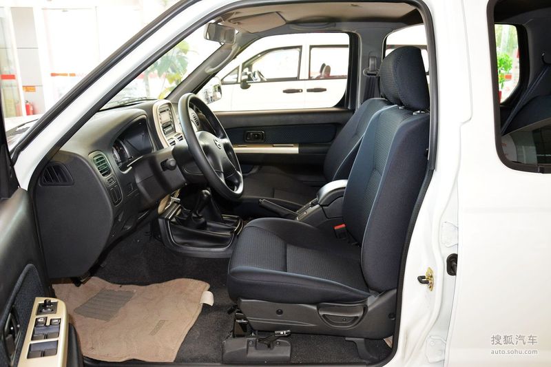 【 日产帕拉丁图片】_黑色_内饰_搜狐汽车网