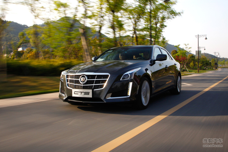 成熟并极具格调试驾凯迪拉克全新cts28t