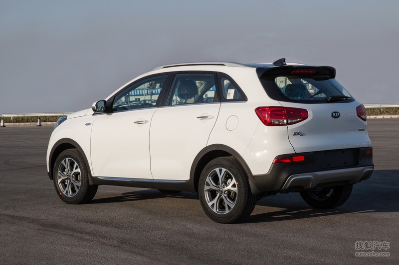 2015款东风悦达起亚kx3官方实拍