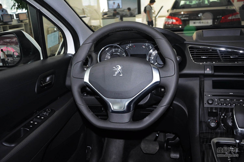 搜狐汽车>图库>标致>东风标致>3008> > 图库 > 标致 > 东风标致 >