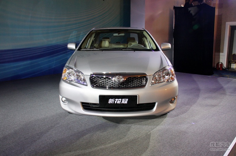 2010款丰田新花冠