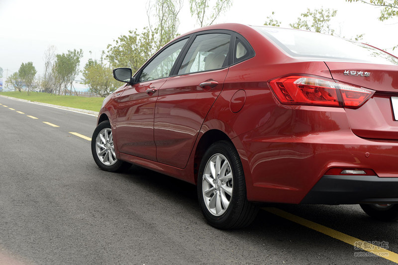 【 长安悦翔v7图片】_红色_外观_搜狐汽车网