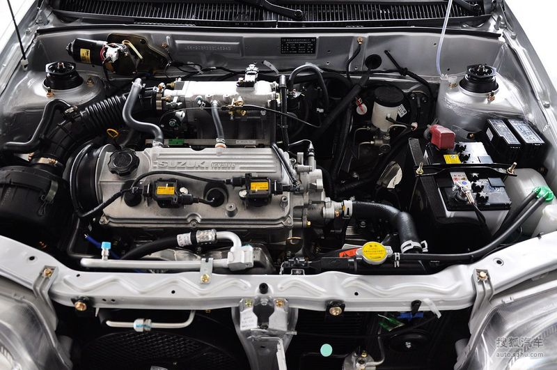 2011款长安铃木羚羊1.3l超值版 - 发动机特写