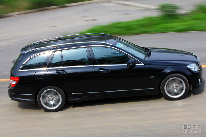 2010款奔驰c300旅行车深度测试实拍提示:支持键盘翻页 ←左 右→欢迎