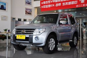 三菱帕杰罗短轴