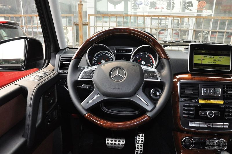 【奔驰g级 2013款g500内饰棕色图片g2076907】_奔驰图片_搜狐汽车网