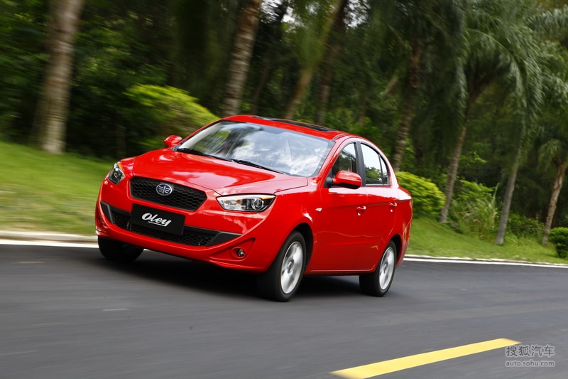 欧朗一汽轿车欧朗三厢2012款一汽欧朗1.5l自动试驾实拍