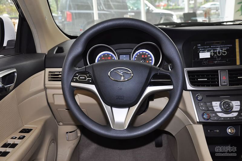 5l 手动 旗舰型内饰浅色内饰图片t1808731】_东南图片_搜狐汽车网