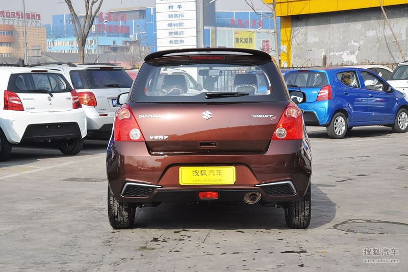 铃木长安铃木雨燕2013款长安铃木雨燕1.5l自动标准型