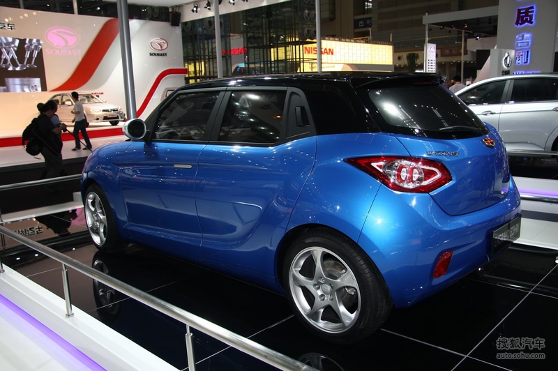 吉利帝豪吉利汽车ec6-rv帝豪ec6-rv 深港澳车展实拍