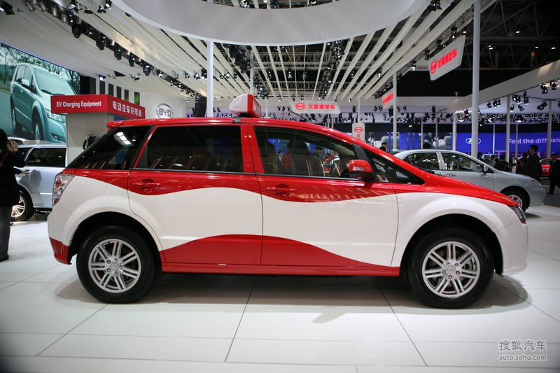 比亚迪e6先行者