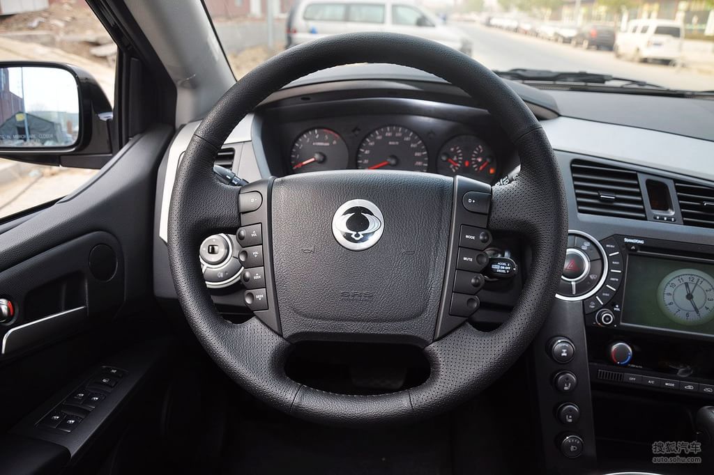 双龙享御2011款2.0l四驱豪华导航版内饰t1081343图片_图库_搜狐汽车