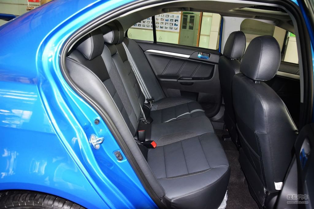 2015款三菱翼神1.8l cvt致尚型