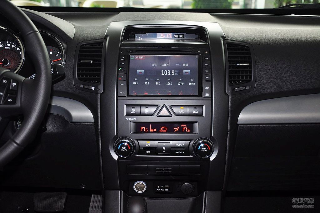 2010款起亚索兰托 2.4l手自一体舒适型